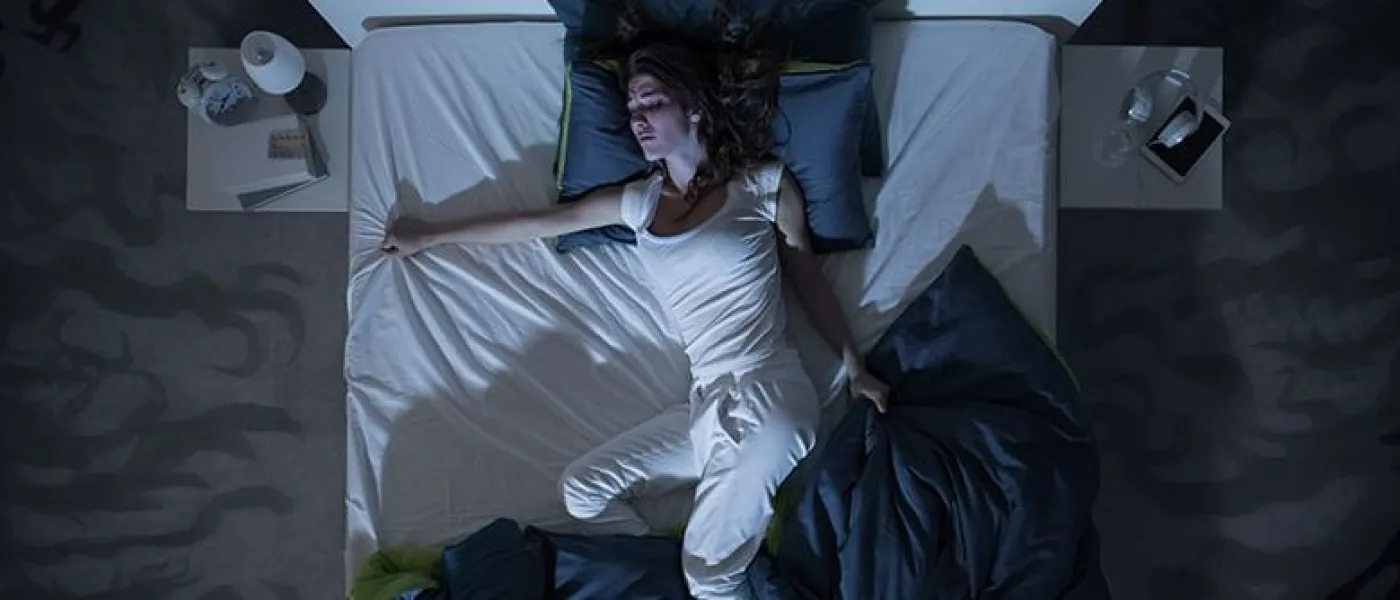 Sueurs nocturnes chez la femme : quelles causes et solutions ?