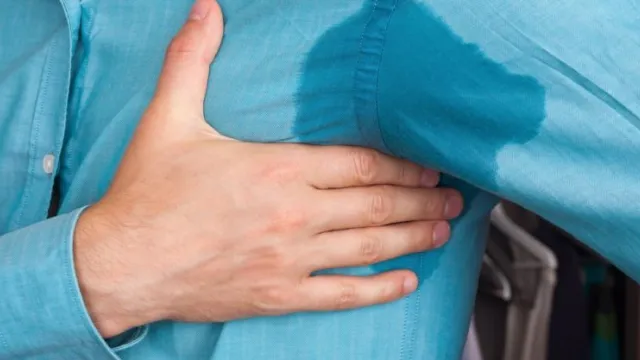 Comment enlever les odeurs de transpiration sur les vêtements ?